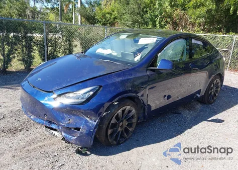 2022 Tesla Model Y Long Range Dual Motor All-Wheel Drive from USA, damaged, VIN 7SAYGDEE4NF322372